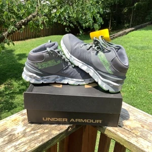 NUEVO Zapatos Under Armour Overdrive Mid Gris Mármol y Verde Neón 5.5 o 6.5Y o 7Y - Imagen 1 de 6