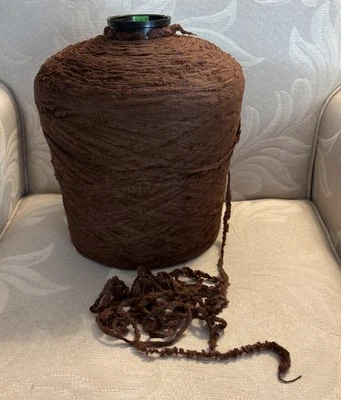 Hilo de pestañas de chenilla en cono marrón chocolate tejido ganchillo más de 6# Foto 1 de 4