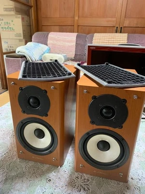 Onkyo D-S7GXDV 2-Way Bookshelf Speakers Pair Japan Vintage HiFi Tested Japan - Image 1 of 4