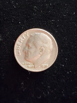Rare 1975 Roosevelt Dime No Mint Mark Error "W" on Rim! - Image 1 of 4