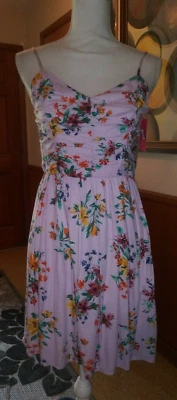 Vestido Xhilaration Talla Junior XS Lavanda Flor Forrado Ajustable Correas de Espagueti Foto 1 de 4