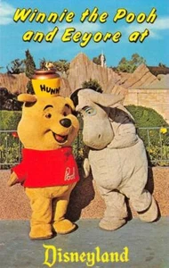 Postal de colección de Winnie the Pooh & Eeyore DISNEYLAND Fantasyland Anaheim años 60 CA - Imagen 1 de 2