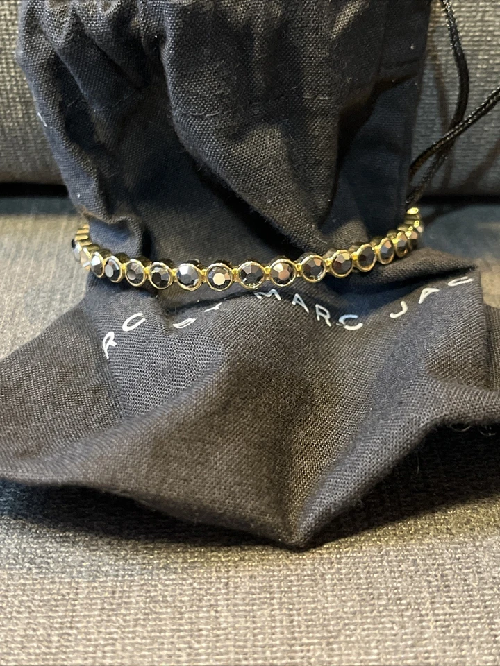 "Brazalete circular festoneado con cristales negros Marc By Mark Jacob's 14k GP 7,8""" Foto 1 de 4