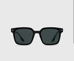 New! Trendy Oversized Women's Designer Sunglasses - Picture 1 of 8