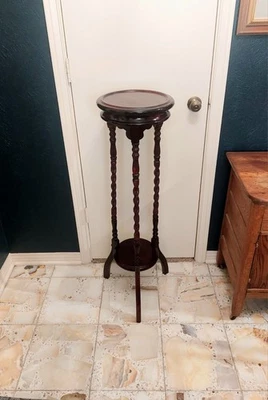 Mesa auxiliar de exhibición de pedestal torcido de cebada de colección con soporte para plantas 2 niveles 40" Foto 1 de 4