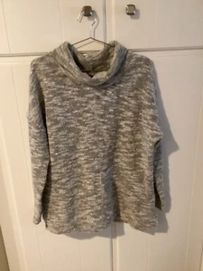Woman’s cowl neck sweater by Sanctuary. - Picture 1 of 7