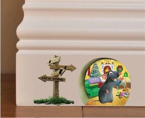 SKIRTING BOARD WALL MOUSE HOLE AND SIGN ART STICKER 90mm x 80mm - Picture 1 of 1
