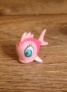 Monster High Doll Lagoona Blue 1st Wave Pet Neptuna Fish - Picture 1 of 4