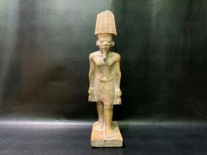Fantastic AMUN-RA (god of the sun) standing, Carefully made from the Lime stone - Picture 1 of 7