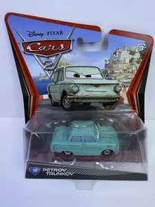 Nuovo con scatola Disney Pixar Cars 2 #18 Petrov Trunkov 1:55 auto pressofusa Mattel 2010 - Foto 1 di 7