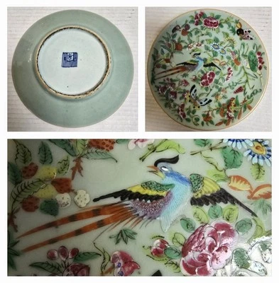 Antiguo plato chino de exportación Celadon Famille rosa pintado a mano mariposas de pájaro Foto 1 de 4