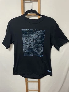 T-shirt manica corta grafica nera UNIQLO UT PEACE FOR ALL Akamai taglia small - Foto 1 di 3