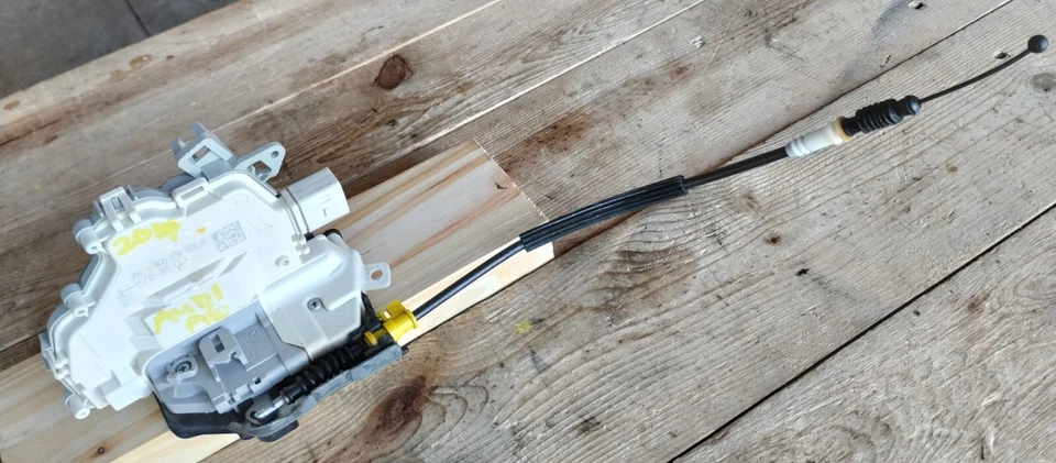 AUDI A6 S6 REAR RIGHT PASSENGER SIDE DOOR LOCK LATCH ACTUATOR 4G0839016 12-18 - Image 1 of 4