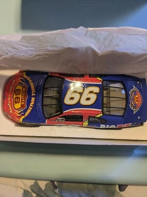 Acción 2000 1:24 #66 Darrell Waltrip Kmart Victory Tour Ford Taurus Foto 1 de 3