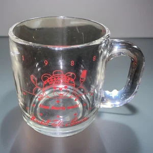 MARSHALL FIELD'S 1988 Santa Bear " I Can Bearly Wait!" Glass Mug  - Picture 1 of 3