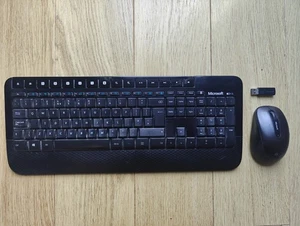 Ensemble clavier et souris de bureau Microsoft Wireless 2000 avec récepteur RF - Photo 1/4