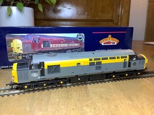 Bachmann 32-779 BR Civil Engineering Class 37 Diesel Locomotive 37035 - Picture 1 of 5