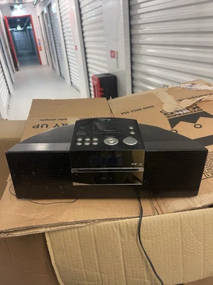 Philips DCB352 Music System, MP3-CD Player, iPhone Dock, USB, MP3 Link, DAB+ - Image 1 of 4