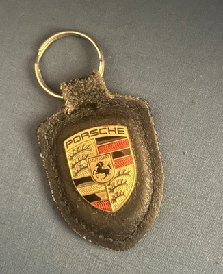Porsche Portachiavi Keychain in Pelle con Stemma Porsche USATO - Immagine 1 di 2