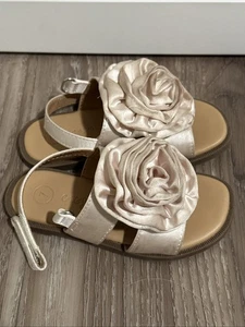 Cat & Jack Sandalen Größe 7 Creme Kleinkind Mädchen - Bild 1 von 5