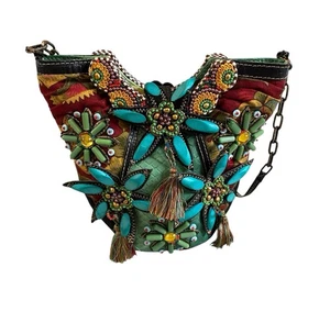 Mary Frances Bucket Bag mit Perlenverzierung und Blumen - Bild 1 von 10