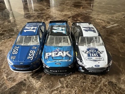 NASCAR Clint Bowyer 1:64 Diecast, 3 In Total, Generation 6 Pre-owned  - Image 1 of 4