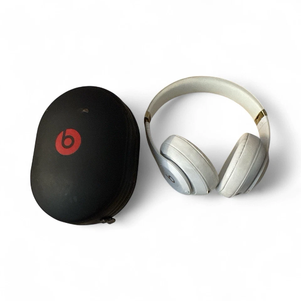 Auriculares inalámbricos sobre la oreja Beats by Dr. Dre Studio3 - blancos Foto 1 de 1