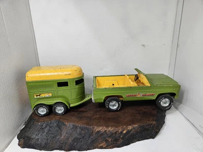 Remolque camión Nylint Stables Chevy Nº 650 juguete verde años 70 de colección falta parrilla Foto 1 de 4