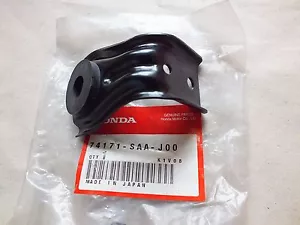New Genuine Honda Jazz 04 Upper radiator mounting bracket 74171-SAA-J00 A64 - Picture 1 of 5