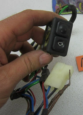 BMW 735I 1985 85 techo corredizo techo corredizo interruptor motor pista relé eléctrico computadora luna Foto 1 de 4