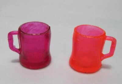 Muñeca Barbie vintage cocina de lujo años 60 1:6 platos plástico tazas de café vasos Foto 1 de 2