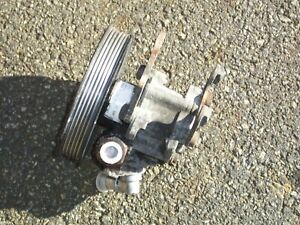 BMW E36 Power Steering Pump 1.9 liter 318i 318is 318ti 1996 - 1999