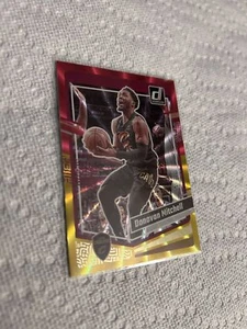 2022-23 Donovan Mitchell Donruss Red and Yellow Burst No. 140 - Bild 1 von 2
