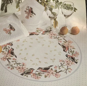 Vtg Rare Zweigart Needlework Pattern Book + 31 1/2" Sq. RONDO Tablecloth Fabric - Picture 1 of 12