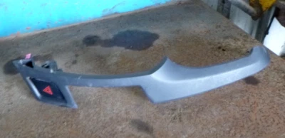 Tablero de instrumentos central derecho escotilla Toyota Yaris 05-11 NCP9# (55435 52010) B Foto 1 de 4