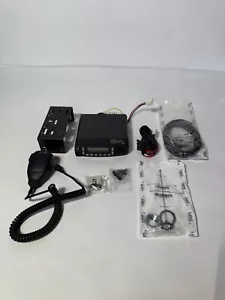 KENWOOD TK-8180H-K2 400-470 MHz UHF 45 Watt Two Way Radio with New Accessories - Zdjęcie 1 z 12