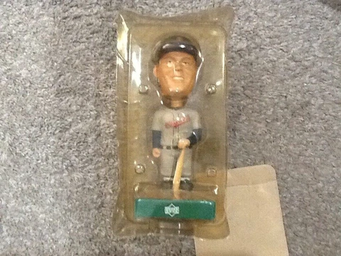 2002 MLB Upper Deck BallPark Idols JIM THOME CLEVELAND INDIANS Bobblehead NEW Cover