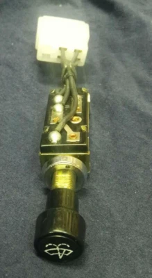 Новый из старых запасов 1978-1979-1980-1981-1982 DATSUN NISSAN 210 выключатель стеклоочистителя стиральной машины - Изображение 1 из 3