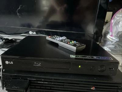 Reproductor de discos Blu-ray/DVD de red LG BP350 ¡probado y funciona! Viene con mando a distancia Foto 1 de 2
