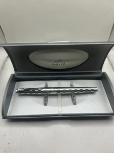 Parker 45 Harlequin Black Shields Fountain Pen: SS, M Nib, England, UL 1981 - Picture 1 of 19