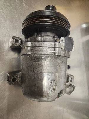 2005 2006 2007 Subaru Impreza Wagon Ac Air Compressor Pump  73111Fe040 - Image 1 of 4