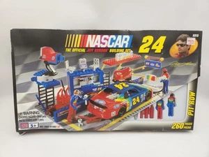 1999 Mega Bloks 1/29 Nascar Jeff Gordon #24 Pit Row Building Set NOS #9915 - Picture 1 of 18