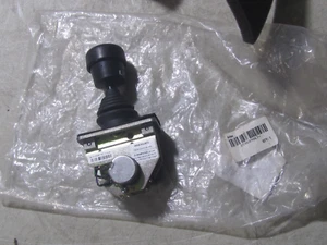 NUEVO JOYSTICK CONTROLADOR DE EJE ÚNICO GENUINO ALTEC MS4 059689067 - Imagen 1 de 9