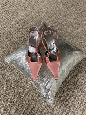 Sandalias de noche vintage Escada Mules rosa satinado talla 39 Foto 1 de 4