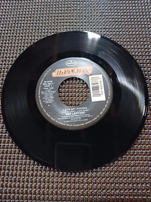 Der Leppard-Let's Get Rocked - Image 1 of 2