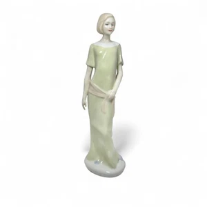 Royal Doulton Reflections Porcelain Figurine - Picture 1 of 5