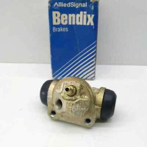 Rear Brake Cylinder Left Alfa Romeo 33 - Alfasud 60749888=211829 - Picture 1 of 1