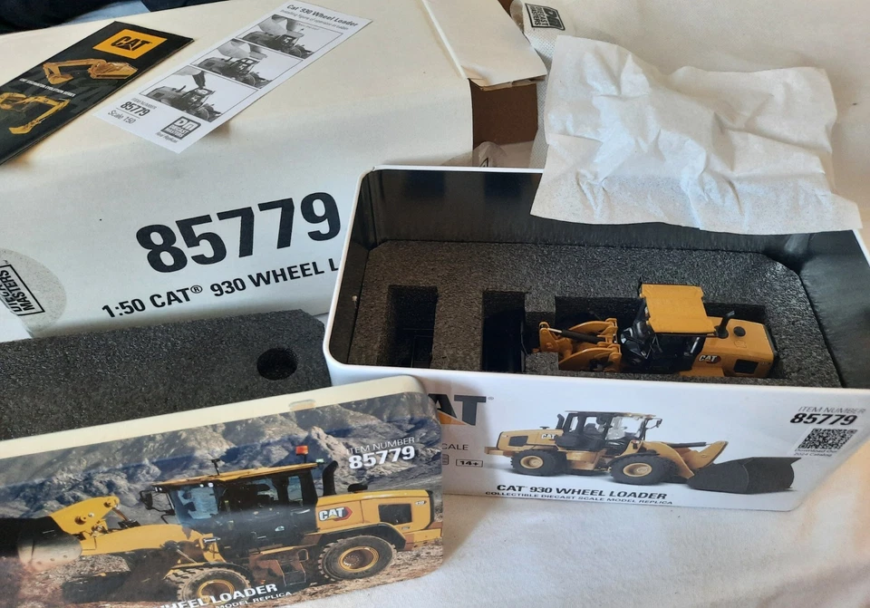 Caterpillar CAT 930 Radlader 1/50 Modell Diecast Masters 85779 - Bild 1 von 4