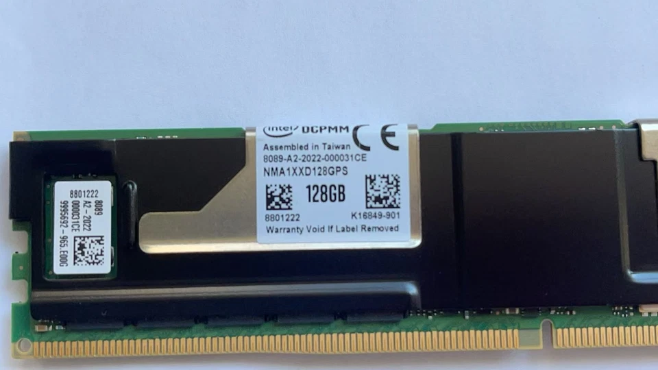 Módulo de memoria persistente Oracle 8201297 128 GB Intel Optane DC NMB1XXD128GPS Foto 1 de 1