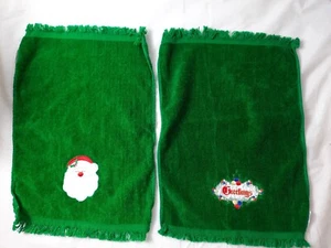 Set of 2 - Green Royal Terry Embroidered Christmas Theme Hand Towels  - Bild 1 von 6